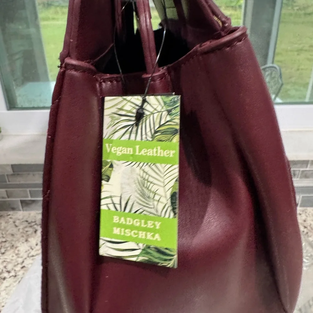 🆕Badgley Mischka Quilted Maroon Satchel w/ long strap